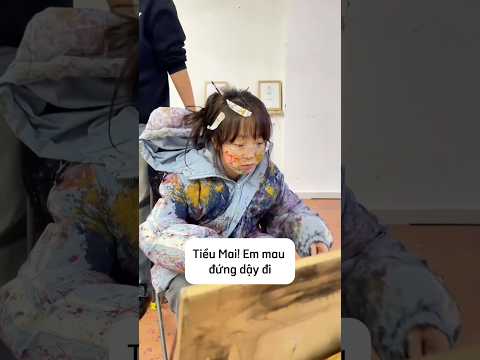 Cô gái lem luốc vì bức tranh nghệ thuật #shorts thumbnail