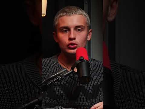 Les abonnés beaucoup trop à l'aise 🤨 thumbnail