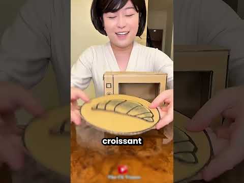 Este corvo fez cocô em cima do croissant 😱💩 thumbnail