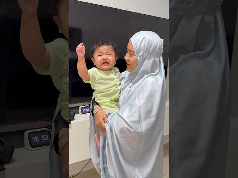 BABY TAK NAK BERJAUH DENGAN MAMANYA. thumbnail