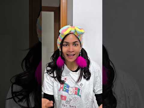 Abigail e l'umorismo bocciato #abigail #humor #feyyepez #comedy thumbnail