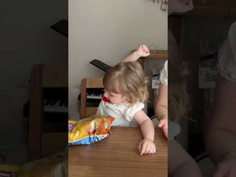 Kız çocukları çok masum ya melek gibiler o sırada Dora; thumbnail