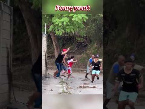Funny prank😂#funny #funnyprank#foryou#funnyvideos#haha thumbnail