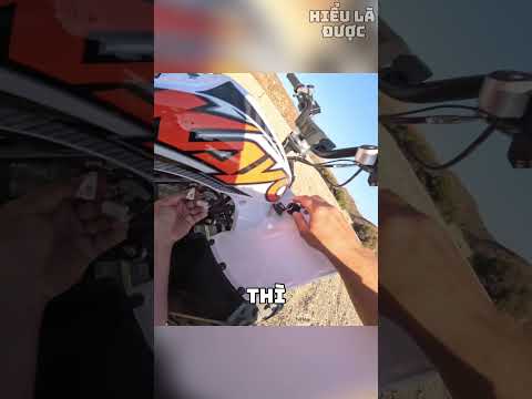 Biker mất lái chiếc xe mới của mình ! 😱 thumbnail