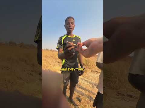 We found Scrap Collectors on Angola’s Coast thumbnail