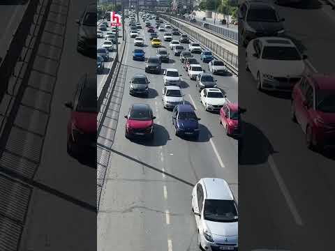 İstanbul'da bayramın birinci gününde trafik yoğunluğu yüzde 36 olarak ölçüldü thumbnail
