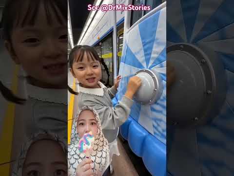 Seruuu Banget Naik Kereta Payung 😍⛱️ @DrMixStories thumbnail
