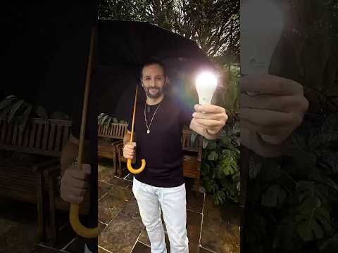 A CHUVA pode ACENDER uma LÂMPADA? thumbnail