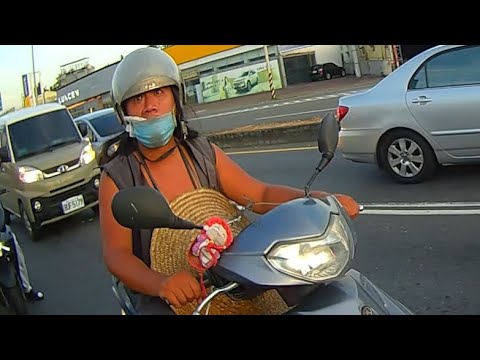 謝謝穿袈裟師父捐贈國家、政府香油錢。（已檢舉） thumbnail