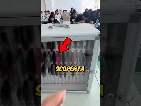 HA TIRATO FUORI UN CELLULARE SOSPETTO ED HA SCOPERTO QUESTO…? #virale #divertente thumbnail