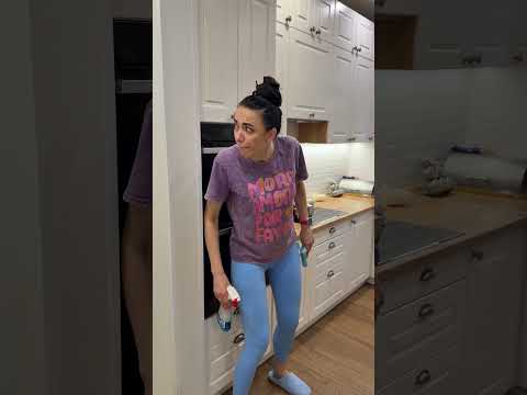 She wasn’t ready for this surprise. Funny family #couple #comedy #funny thumbnail