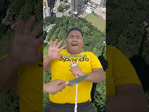 EKMAL FELL REALLY HIGH 🙁 thumbnail