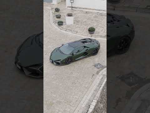 Lamborghini Revuelto | iconic in every angle thumbnail