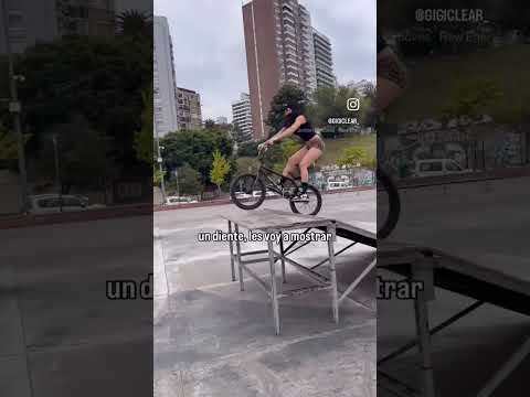 El bmx es extremo #bmxgirl #humor #biker #bmxplus thumbnail