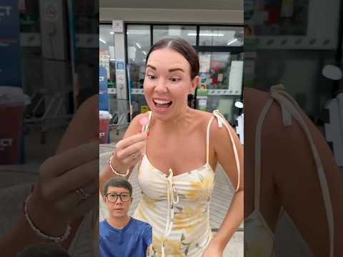 Chị gái liên tục bị giật kẹo mút #trendingshorts #trendingvideo #shorts #shortsviral #viralshorts thumbnail