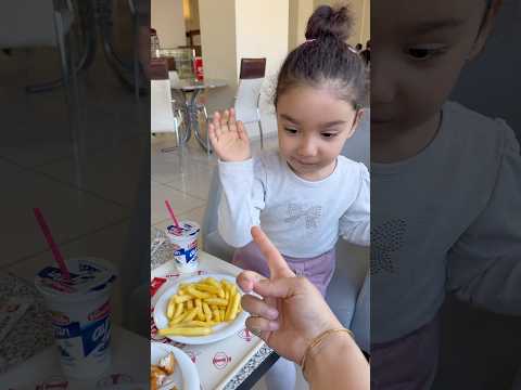 Bir tanecik patates istiyorum😂 #aboneolmayiunutmayin #keşfetbeniöneçıkar #kesfeteyyiz #funny thumbnail