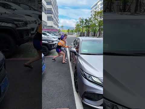 小狗终于得到了释放！ thumbnail