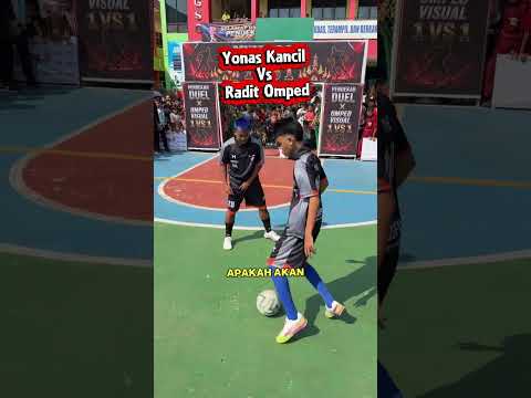 Yonas Kancil Bertahan di Gawang Radit Omped thumbnail