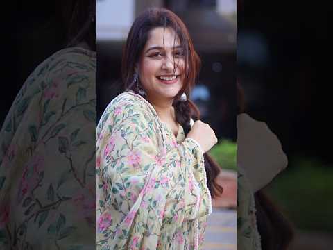 wearing my smile… Flaunting my grace ❤️ thumbnail