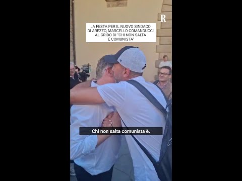 Festa neo SINDACO Arezzo al grido di "chi non salta è comunista" thumbnail