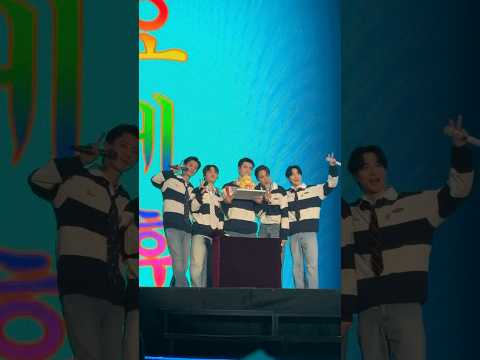 엑소엘 영원으로, 오래도록 사랑하자 #EXO #엑소 #weareoneEXO #EXOPLANET #EXhOrizon thumbnail