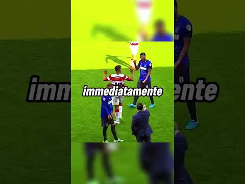 Ha segnato per sbaglio e ha lasciato pareggiare l’avversario 🤝 #FairPlay #Calcio #Shorts #football thumbnail