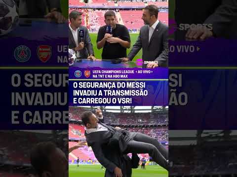 O SEGURANÇA DO MESSI INVADIU A TRANSMISSÃO E TIROU O VSR NAS COSTAS 😂😂😂 #shorts thumbnail