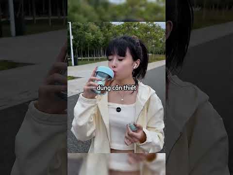 Cô gái Trung Quốc và chú chó robot ????? #shortvideo #shorts thumbnail