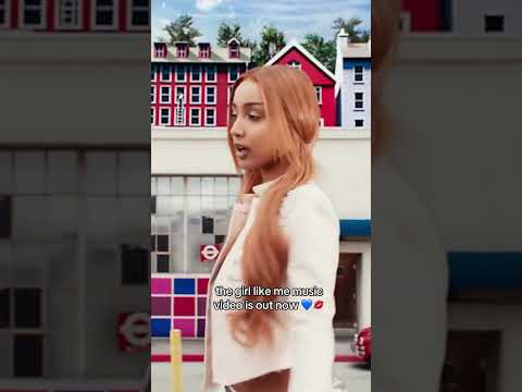 Pink Pantheress has dropped the ‘Girl Like Me’ video and we’re LIVING for the 90s references ? thumbnail