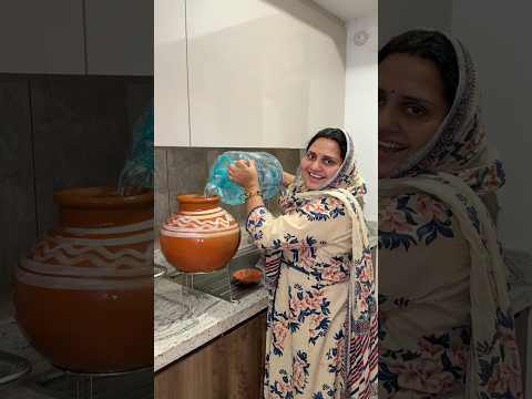 Matke me pani ko thanda rakhne ka easy tarika #dailyvlogs #minivlog #summer #matke #shortvideo thumbnail