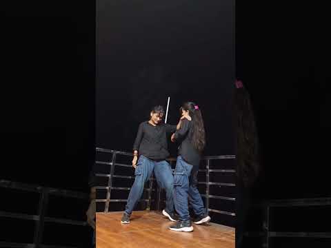 Lagake Tharmamiter ►? Mahi Manisha का यही वीडियो वायरल हुआ। #mahimanisha #shorts #dance #viralvideo thumbnail