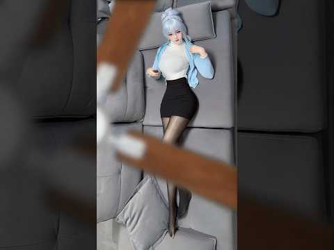 哪一套讓你心跳加速？? 5秒挑戰5種風格變裝！ #Shorts #穿搭 #變裝 #正妹 thumbnail