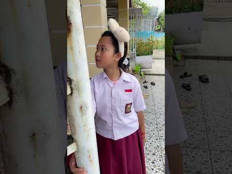 Video kocak dan gokil @nyaikembang1nyaikembang1 /gak boleh bercanda klw di tangga 🥲 thumbnail