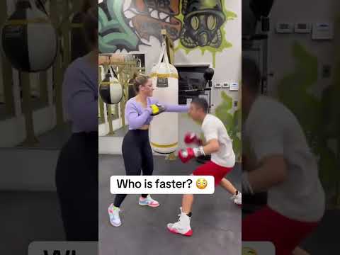 Hands were FLYING 🥊💨 (via @mittqueen/TT) thumbnail