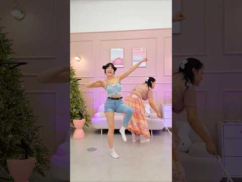 쳐다보면 멈추는 인형 thumbnail