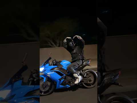 Don't mind the stall.....#biker #motorcycle thumbnail