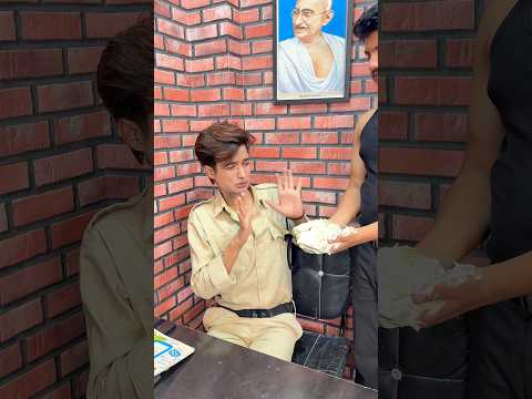 Police or pagal chor?|| Akshay Nagwadiya || #shorts #akshaynagwadiya #comedy #funny thumbnail