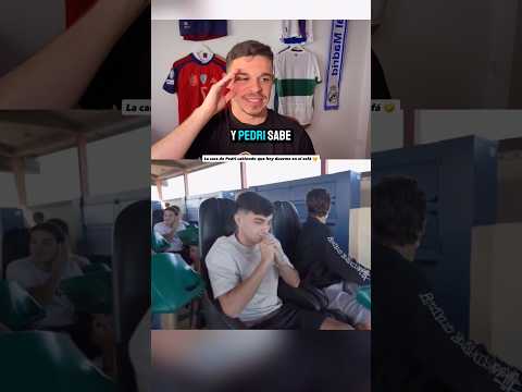 La CARA de PEDRI tras elegir a FERRÁN ANTES que a su NOVIA 🤣 #futbol #pedri #FCBarcelona thumbnail