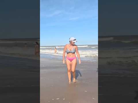 🇦🇷 Villa Gesell Beach A Cool Day thumbnail