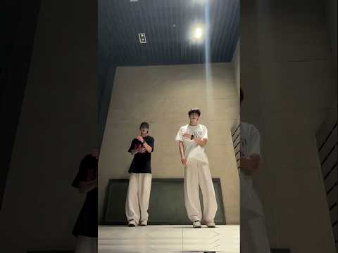 Beat It - Michael Jackson | Just Beat It Dance Trend thumbnail