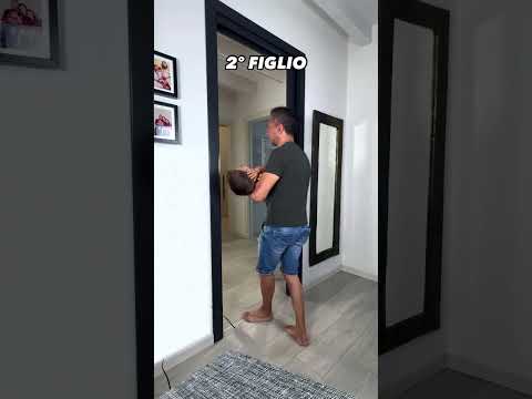 QUANDO PASSI DALLE PORTE - 1º2º3º FIGLIO #coppia #humor #comedy #videodivertenti #risate #genitori thumbnail
