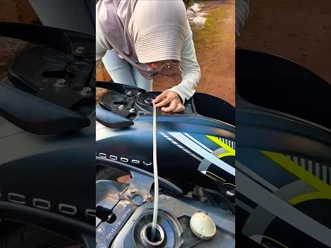 Bensin Motor Mau Dipindah? Begini Cara Cepatnya! #fyp #shorts #viralvideo thumbnail