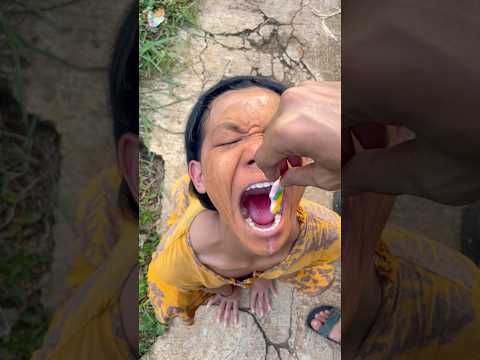Permen karet dingdong kerasukan ngakak lucu #diy #kreatif #viral #art #craft thumbnail