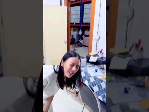 ตะขาบข้าไปอยู่ในกางเกงผักบุ้งได้ยังไง #funny #บักฮาโอ๊ต thumbnail