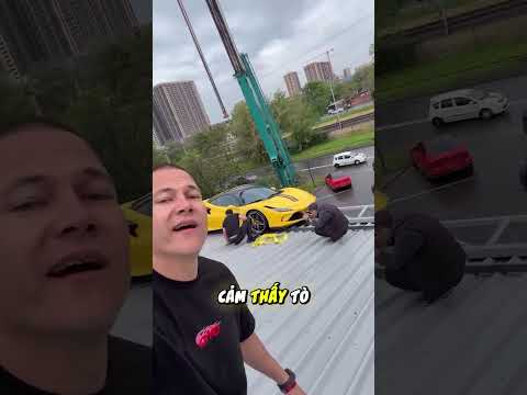 Người đàn ông này cẩu Ferrari lên mái nhà #sieuxe #shorts thumbnail