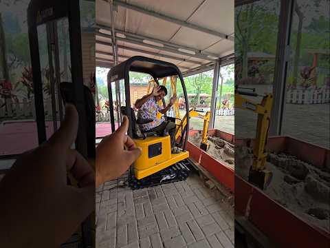 temon bisa pindah pindah di eskafator #trendingshorts thumbnail