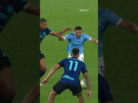 OEI, Pedro ben je oké? ?‍? #ZiggoSport #CoppaItalia #LazioInter #Inter #Pedro thumbnail