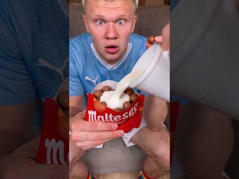 How to make the best CHOCOLATE CEREAL with milk for your Haaland?😅❤️🍨#football  #Haaland thumbnail