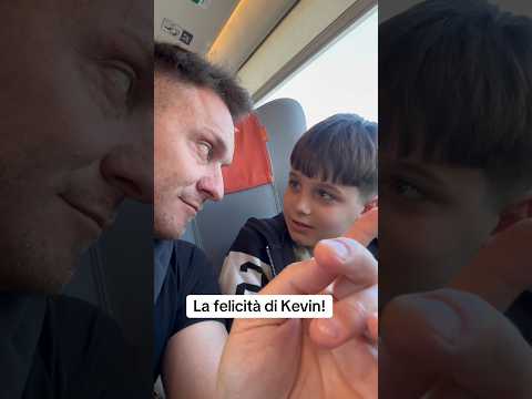 LA FELICITÀ DI KEVIN 🤦‍♂️ #shortvideo #congiuntiimperfetti #humor #padrefiglio thumbnail