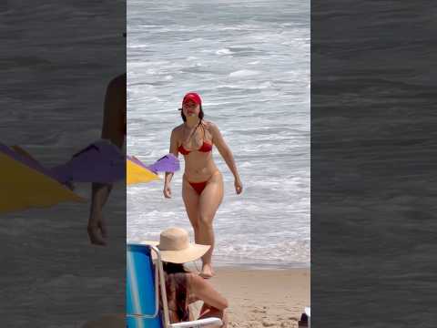 🇧🇷 Ipanema Beach A Beautiful Day thumbnail